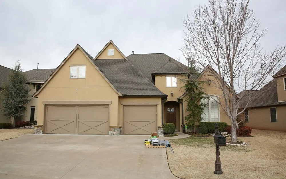 Slide of Right Now Roofing & Solar