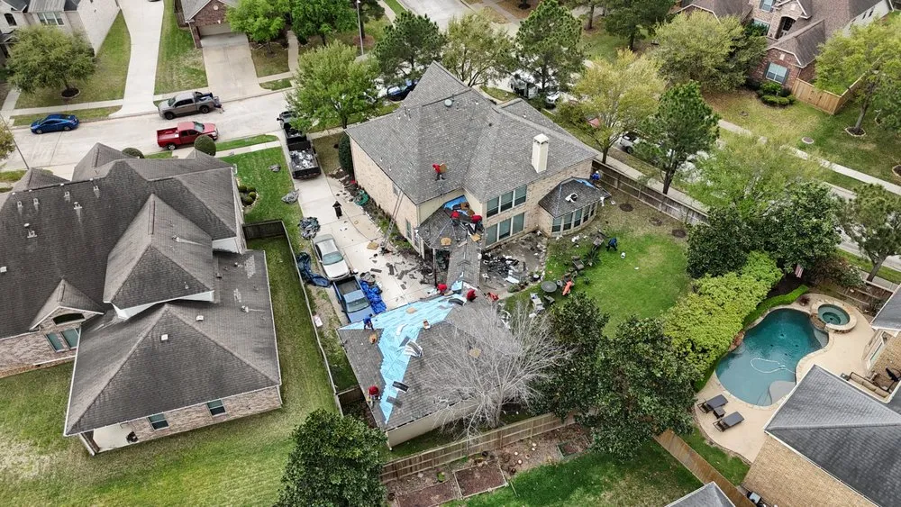 Slide of Right Price Roofing and Construction