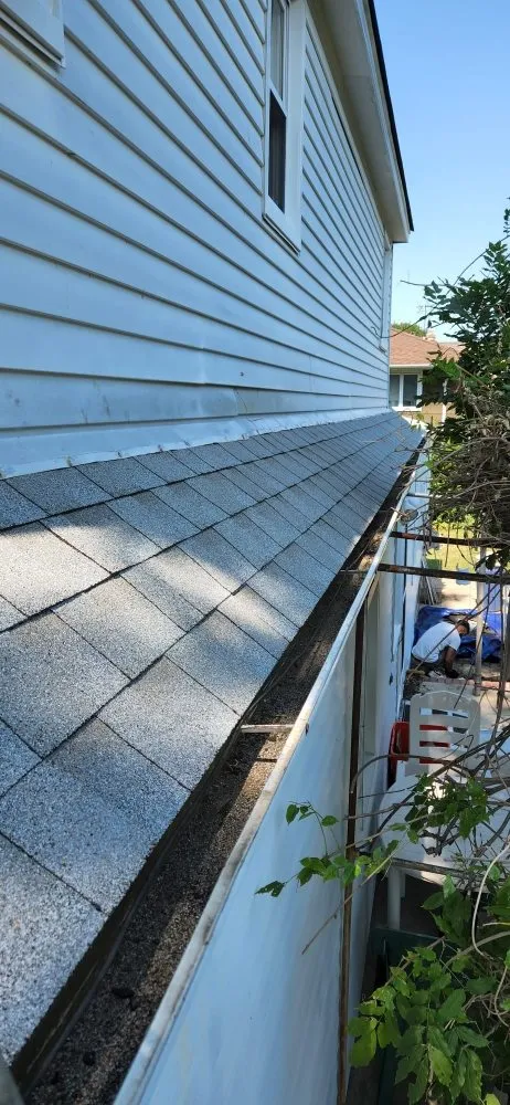 Slide of Right Price Roofing