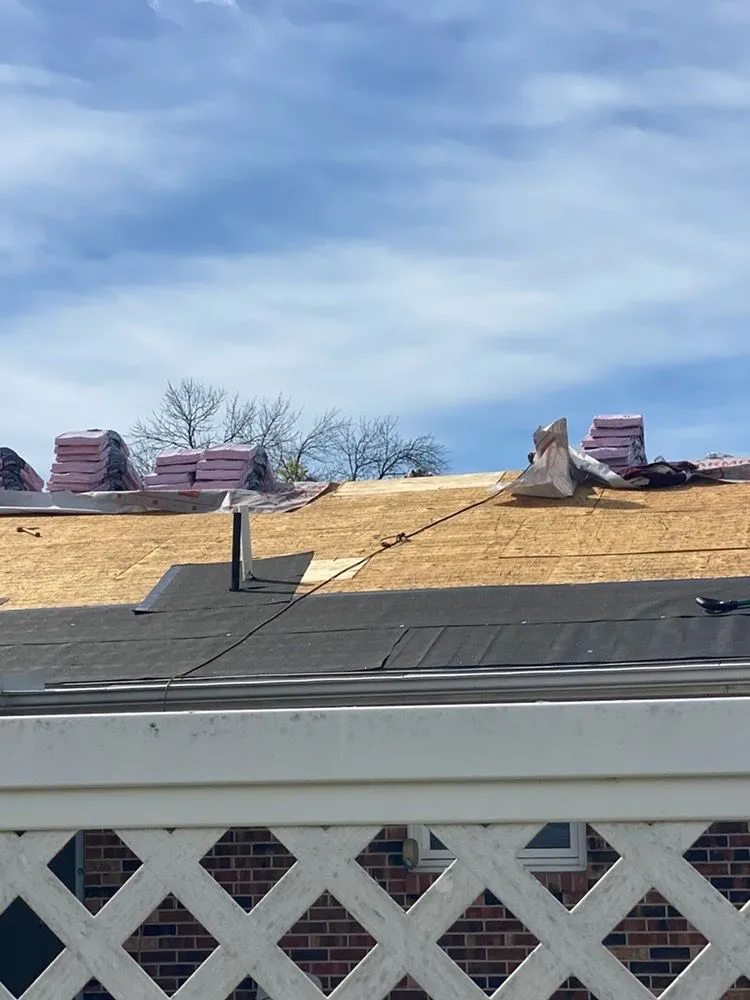 Local metal roofing installation experts serving New London, MO - Right Rate Roofing