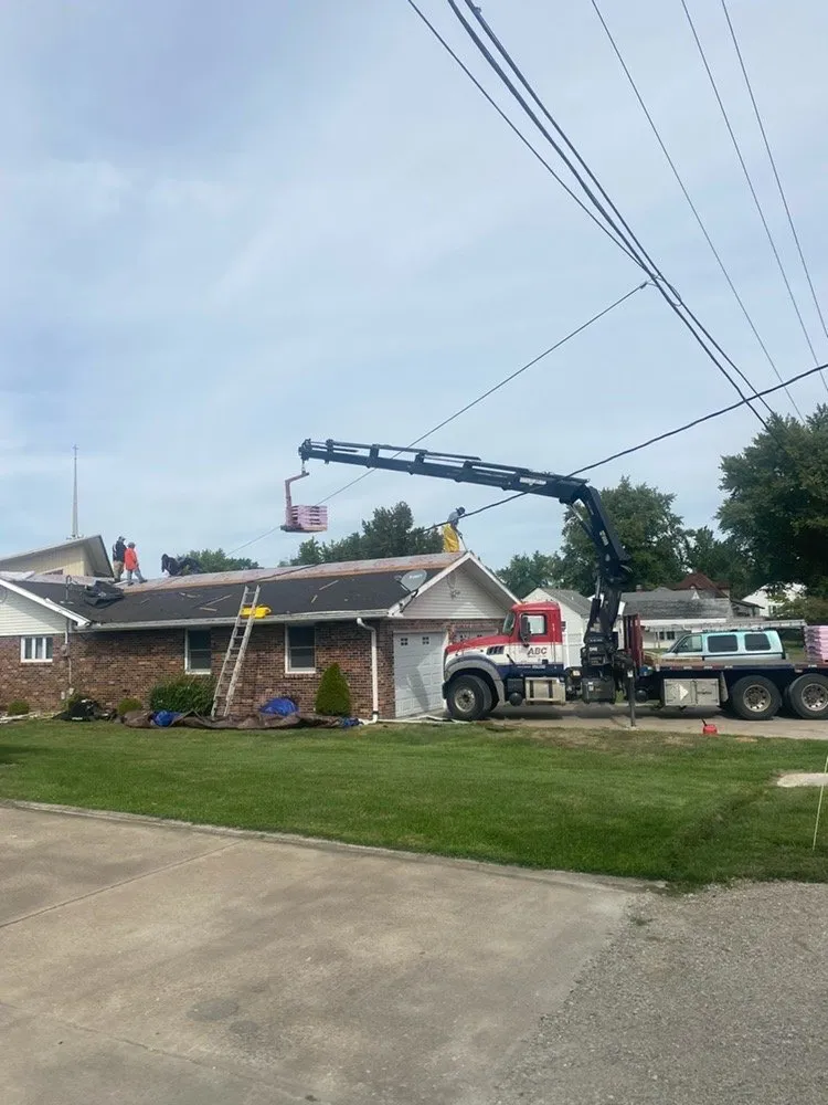 Emergency roof replacement experts serving New London, MO - Right Rate Roofing