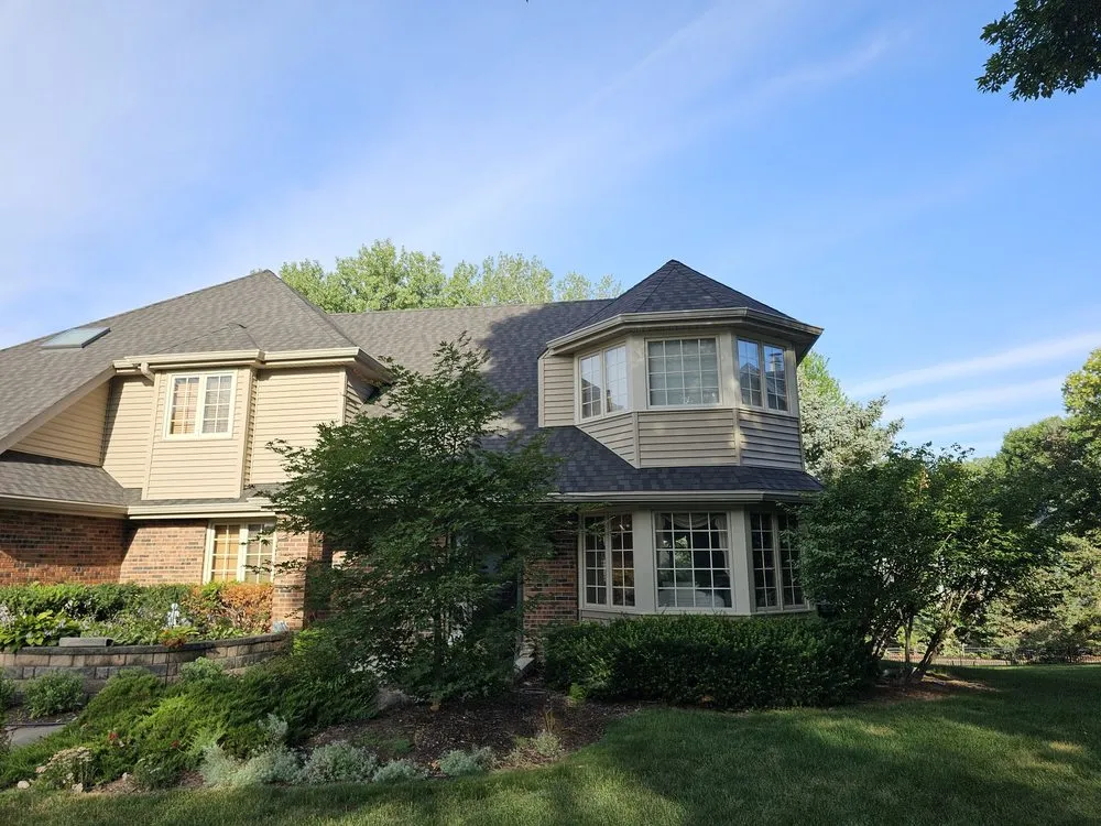 Slide of Right Roofing & Siding