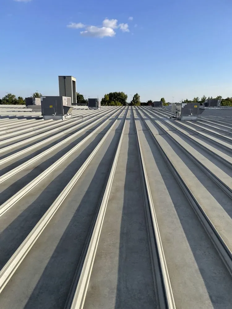 Slide of Right Roofing & Siding