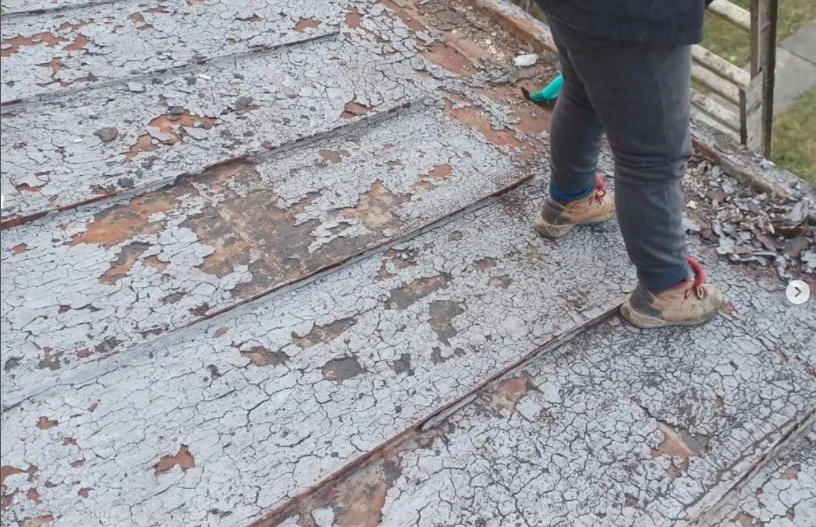 Slide of Right roofing And leak specialist