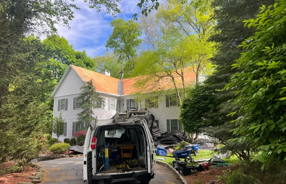 Top-rated roof repair in Woodbridge Township, NJ by Right Service 08 Roof Repair and Replacement