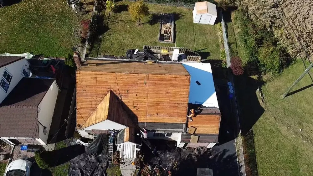 Slide of Right Service Roofing and Chimney