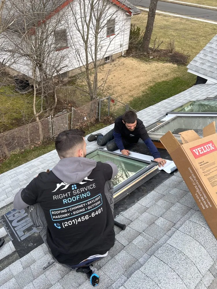 Slide of Right Service Roofing and Chimney