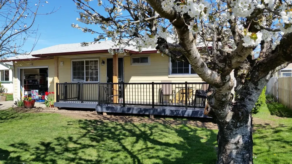 Slide of Right Turn Construction