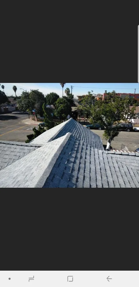Trusted shingle roofing service for homes in Reseda, CA by Right Way Roofing