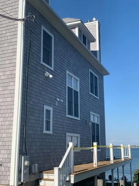 Slide of RIHI The Home Improvement Specialist