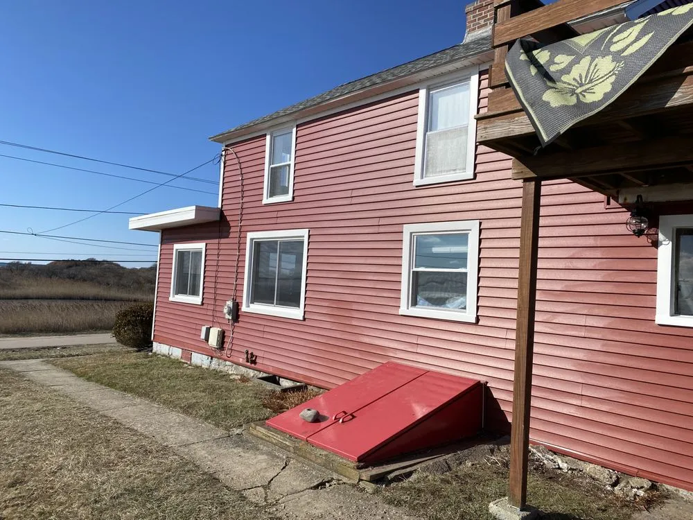 Slide of RIHI The Home Improvement Specialist