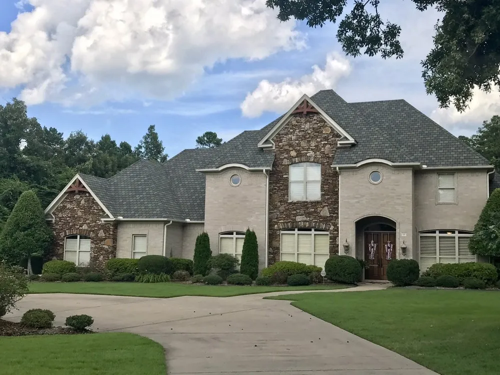 Slide of Riley Hays Roofing & Construction