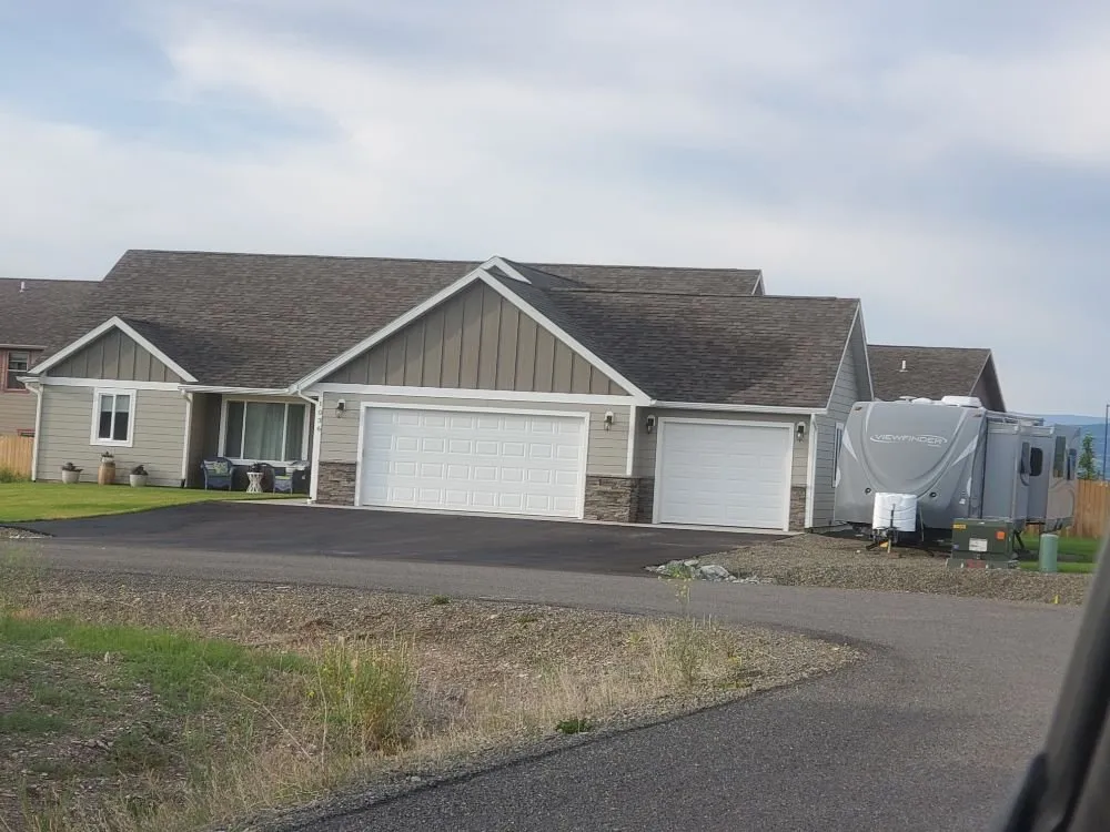 Slide of Rileys Roofing General Construction