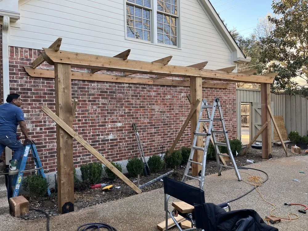 Slide of Rios Contracting