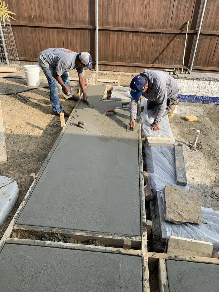 Slide of Rios Contracting