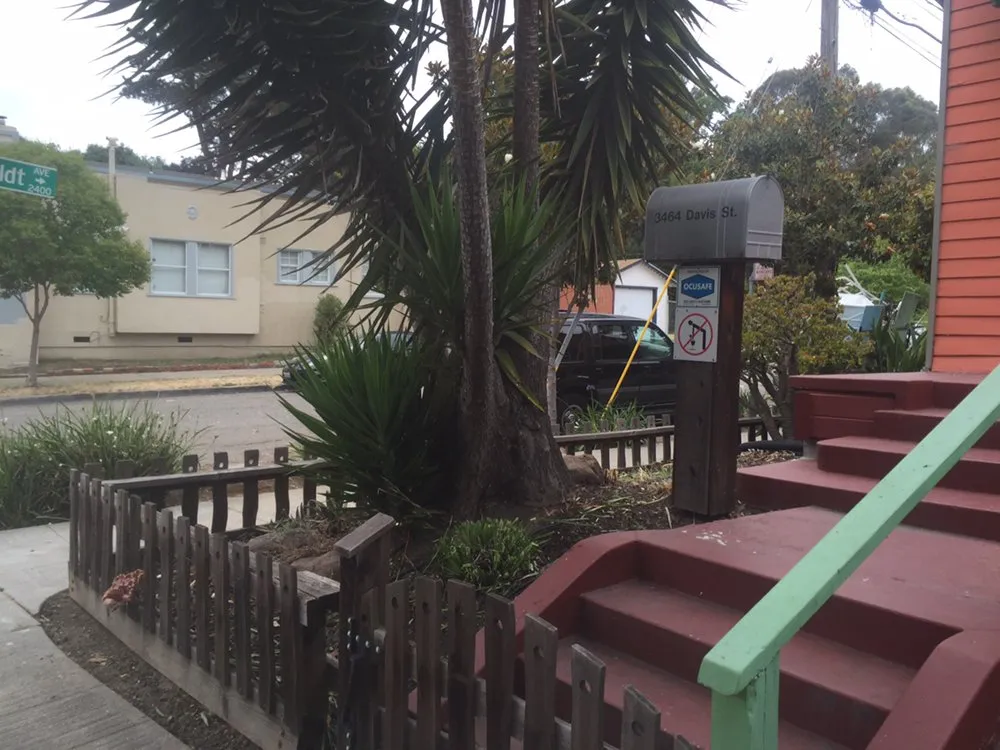 Slide of Rios Landscaping Services