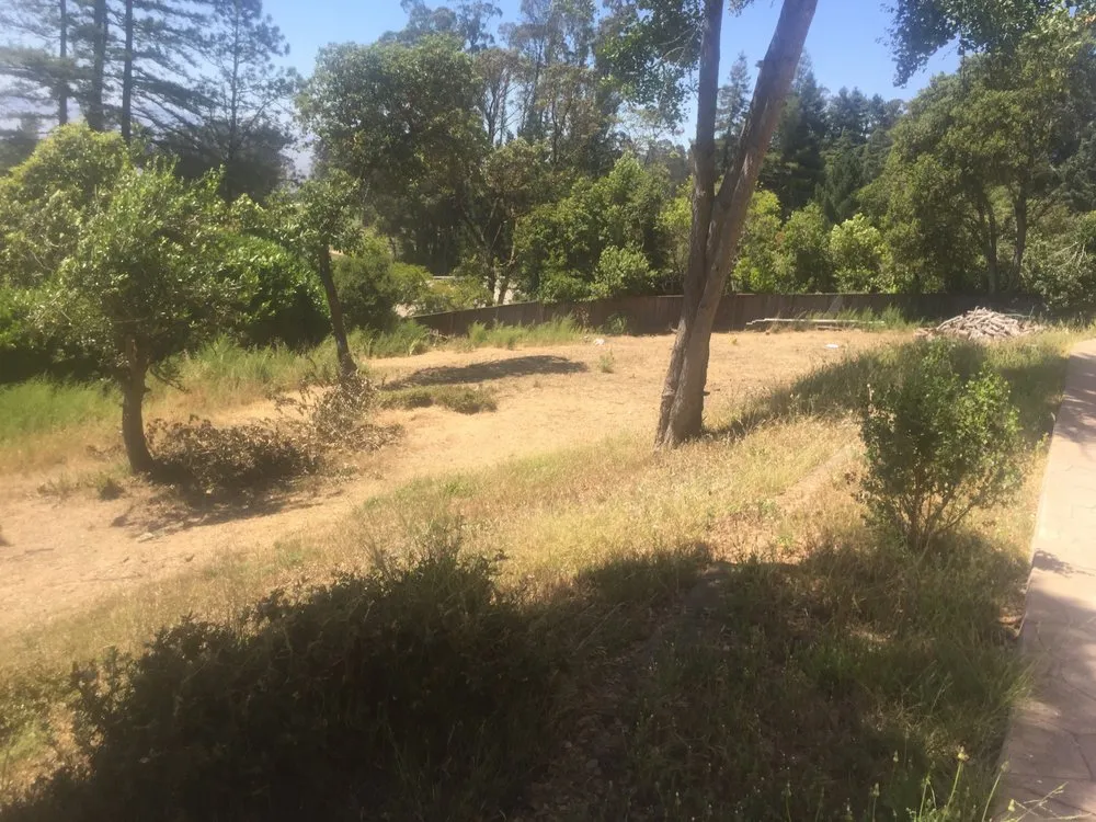 Slide of Rios Landscaping Services