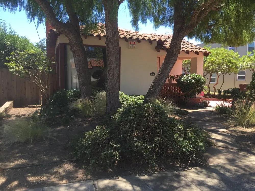 Slide of Rios Landscaping Services