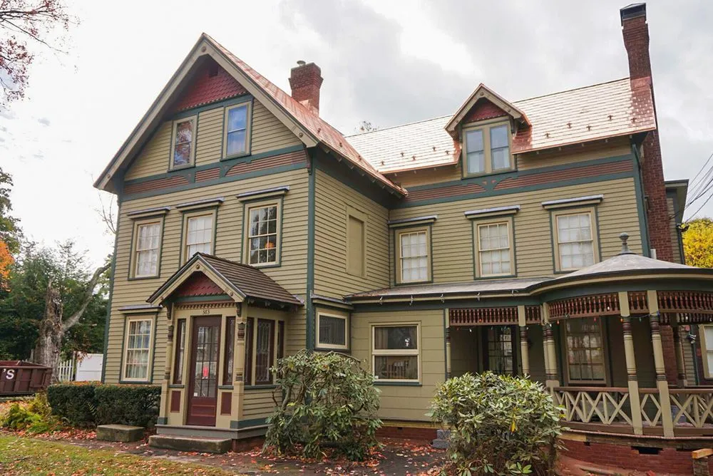 Slide of Rise Metal Roofing