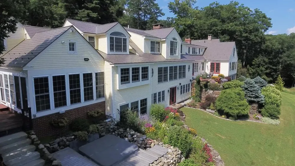 Slide of Rise Metal Roofing