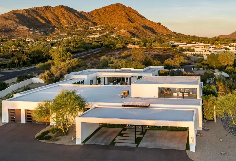 Slide of Risi Roofing