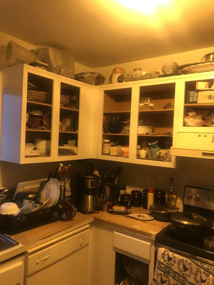 Slide of Rivas Contractor