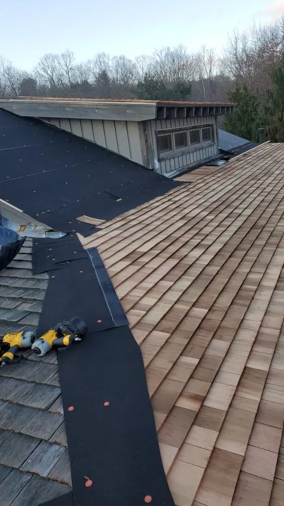 Slide of Rivas Contractor