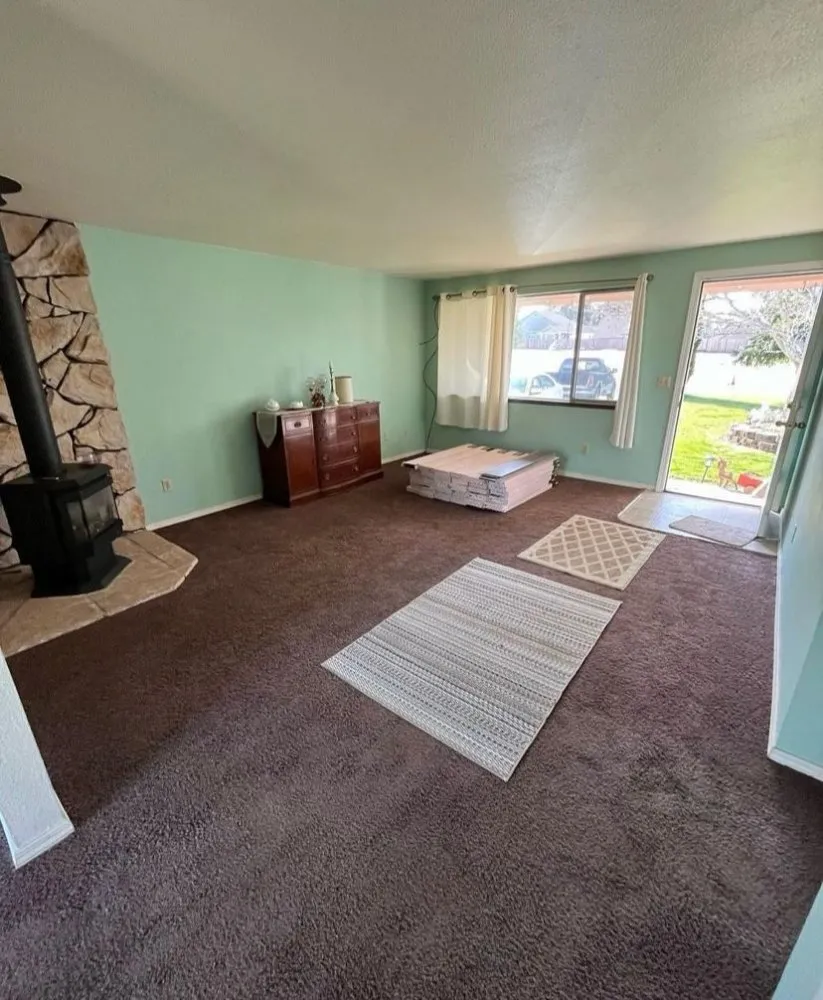 Slide of Rivas Handyman