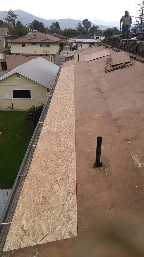 Slide of Rivas Roofing