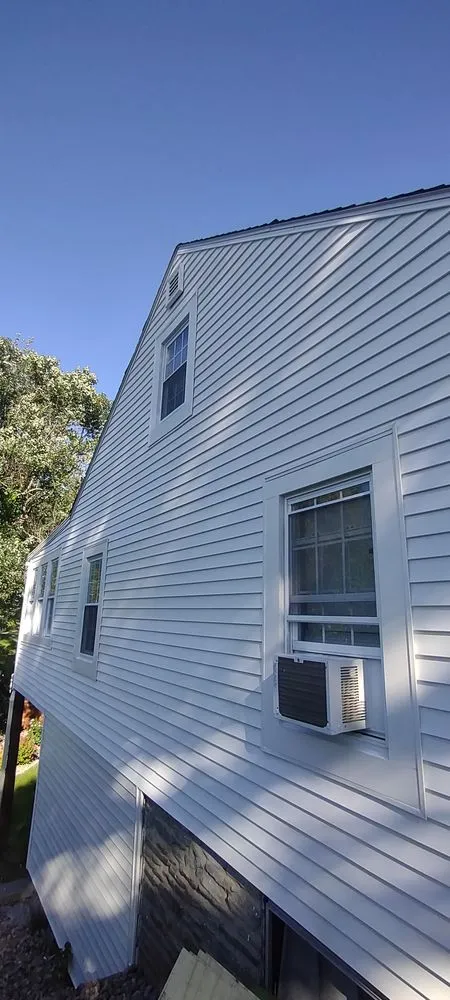 Slide of Rivera construcción