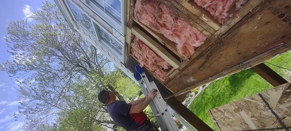 Slide of Rivera construcción