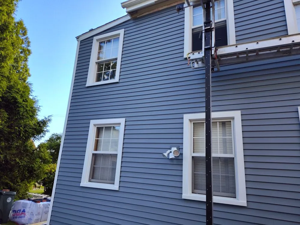 Slide of Rivera construcción