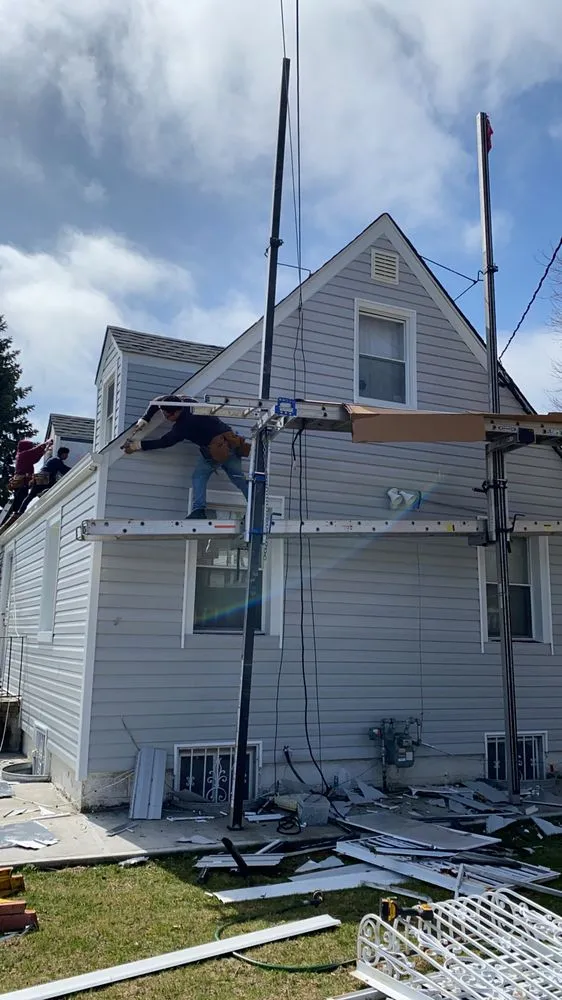 Slide of Rivera Construction