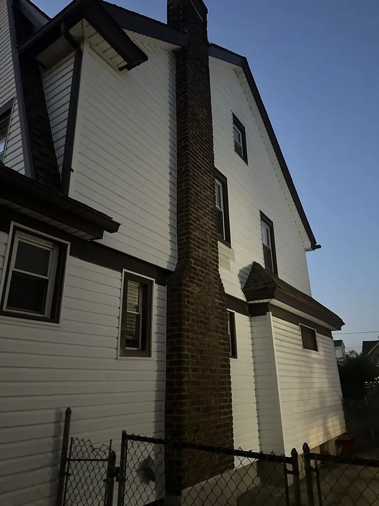 Slide of Rivera Construction