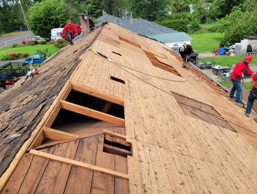 Slide of Riveras Roofing Services