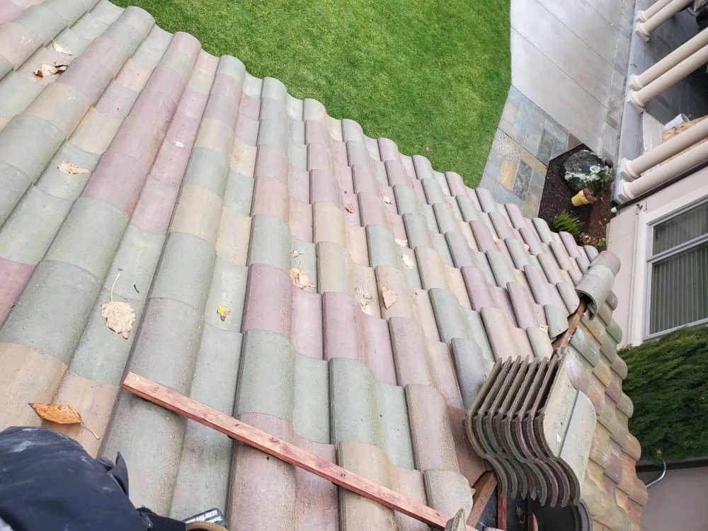 Slide of Riveras Roofing Services