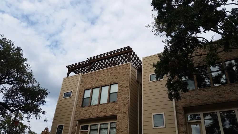 Slide of RiverCross Construction