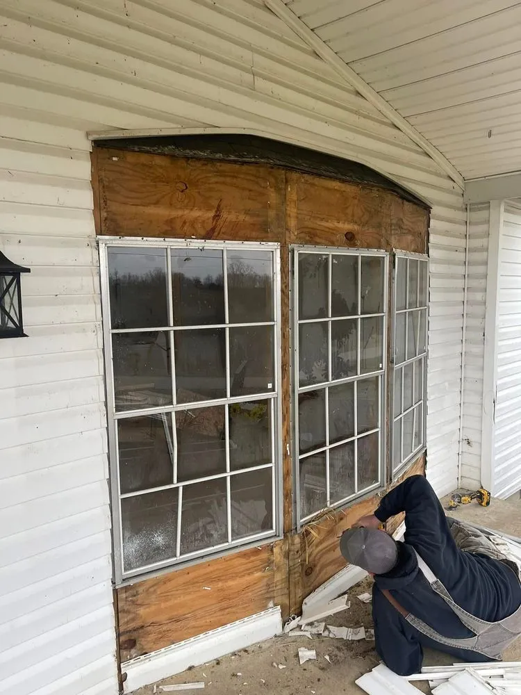 Slide of Riverside Construction & Renovation