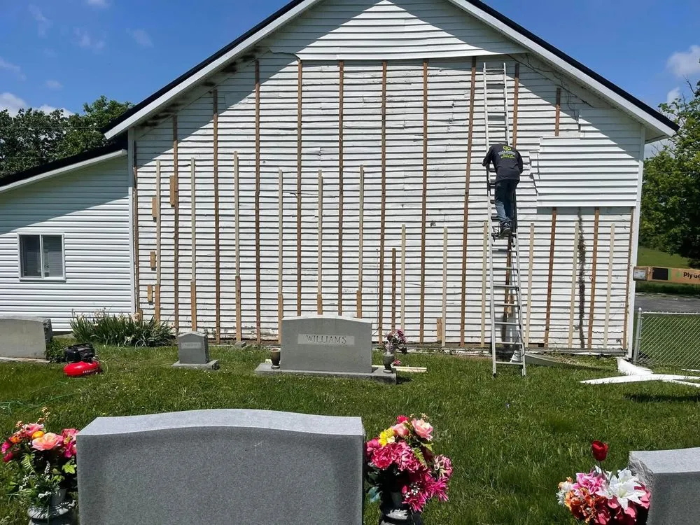 Slide of Riverside Construction & Renovation