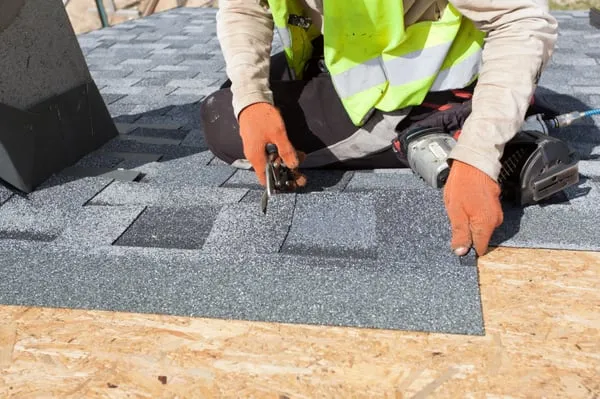 Riverstone Roofing Logo