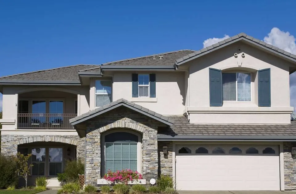 Slide of Riverview Roofing Solutions