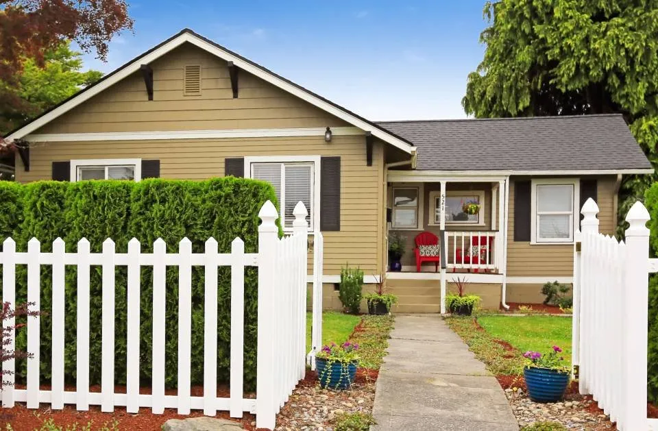 Slide of Riverview Roofing Solutions