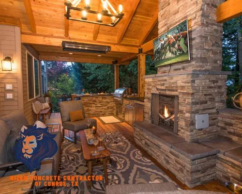 Rizen Roofing and Remodeling Logo