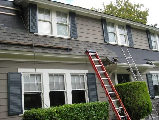 RJ Bean Roofing Logo