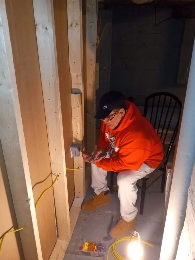 Slide of R&J Graves Construction