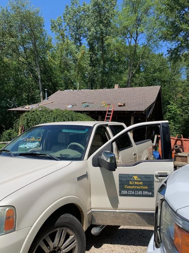 Slide of RJ Mott Construction