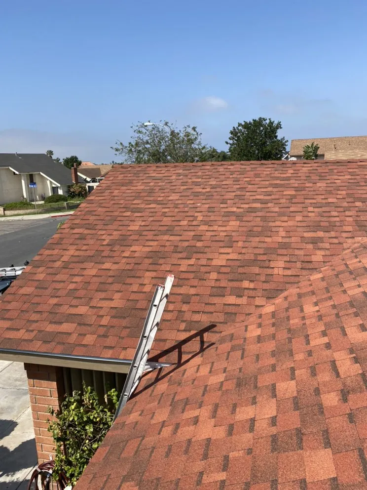 Slide of R&J Roofing