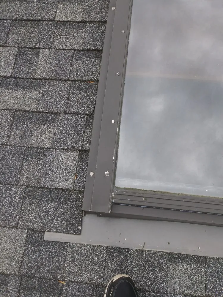 Slide of Rj's Roofing and siding