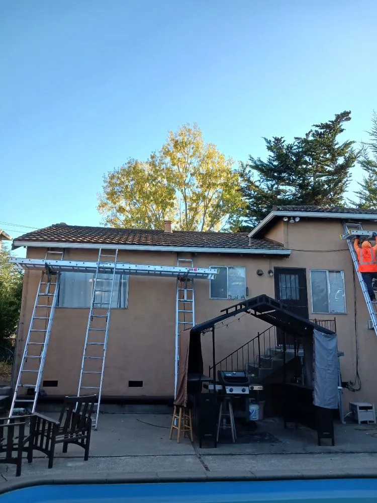 Slide of RK Roofing & Construction