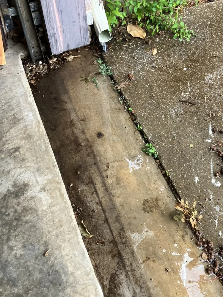 Slide of RKG Roofing & Construction